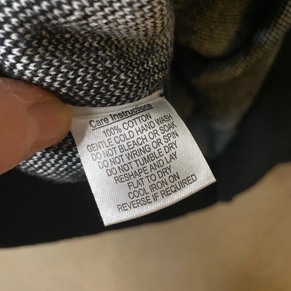 Black Friday Dolls Kill %100 Cotton turtleneck sweater (M) - Picture 6 of 6